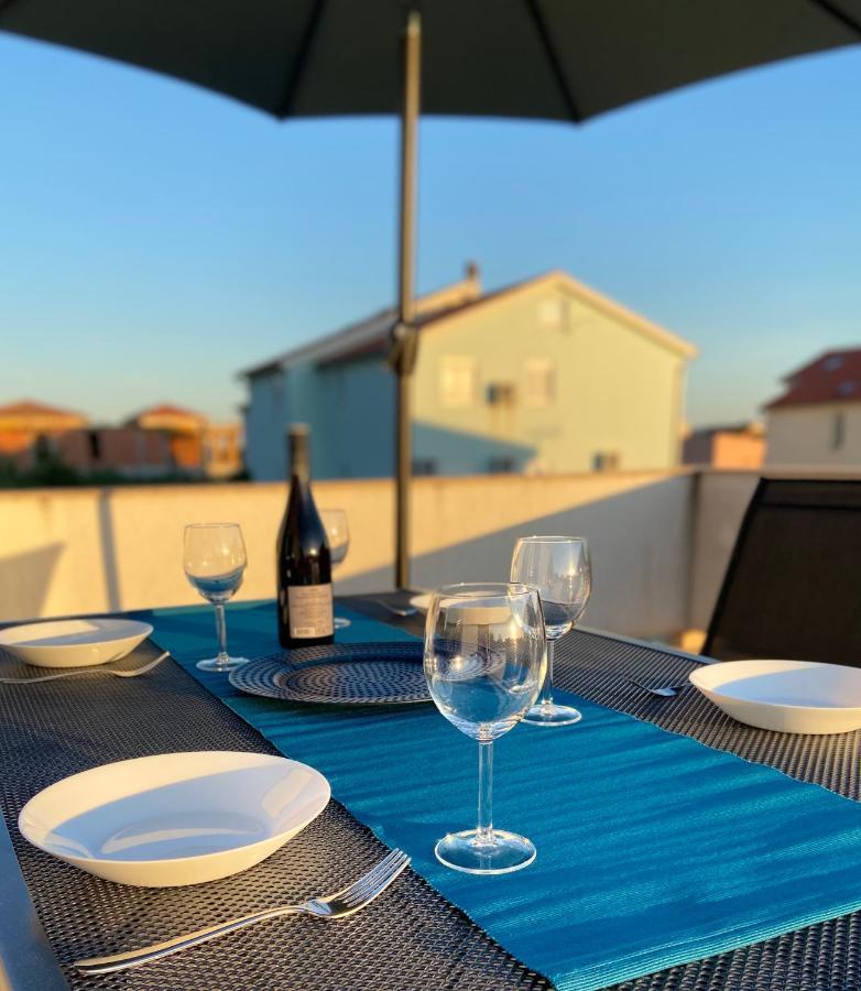 Apartments Pijaza Banjol Εξωτερικό φωτογραφία