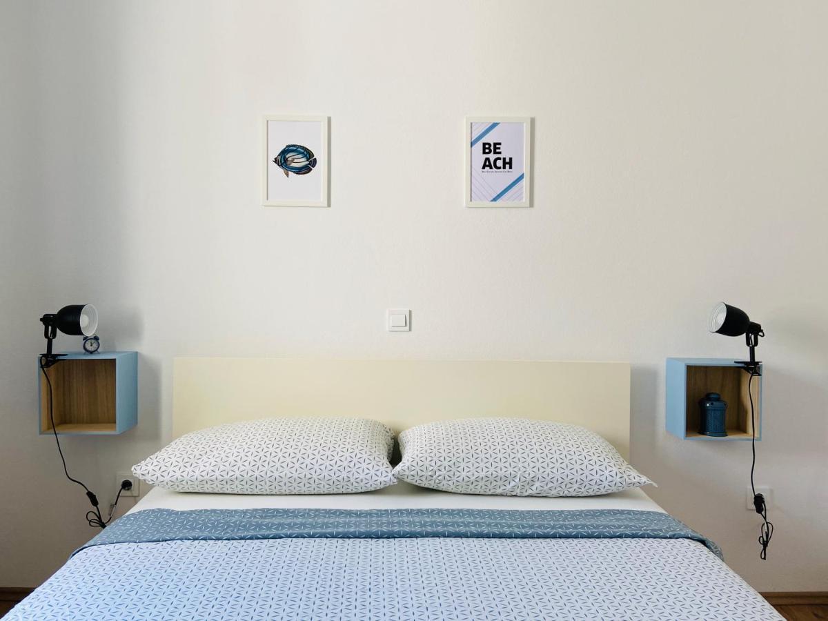 Apartments Pijaza Banjol Εξωτερικό φωτογραφία