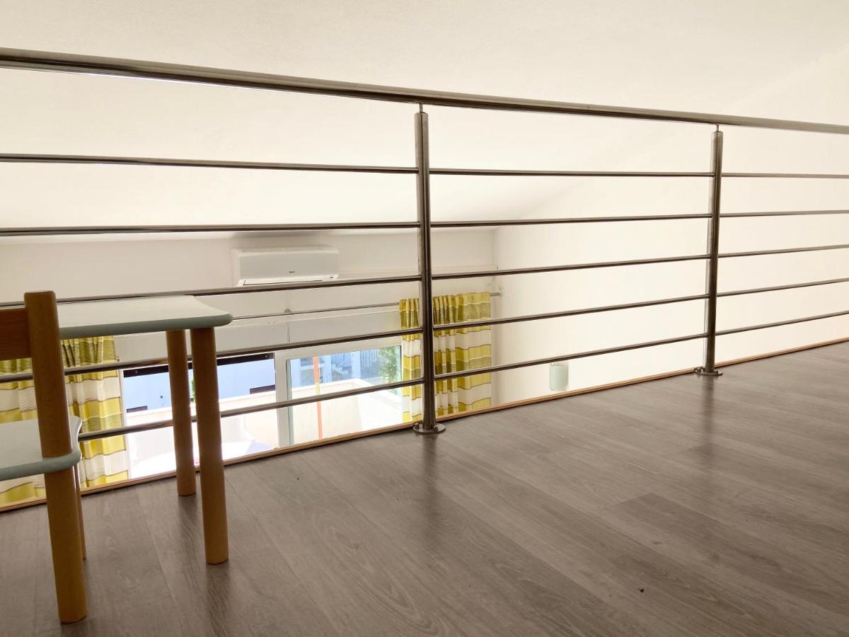 Apartments Pijaza Banjol Εξωτερικό φωτογραφία